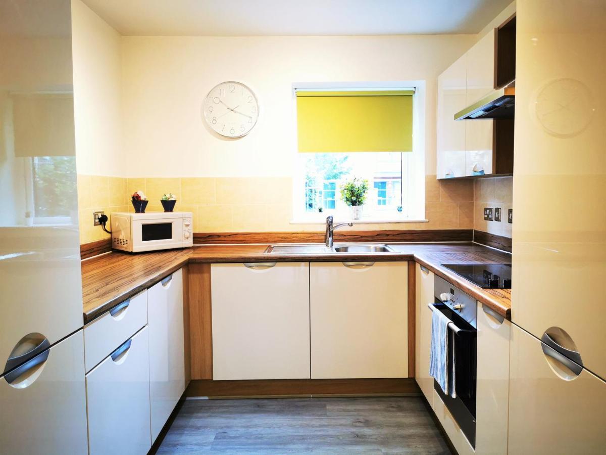 Lovely Holiday Home In Birmingham City Center 3 Bedrooms House By Hf Group Exterior photo
